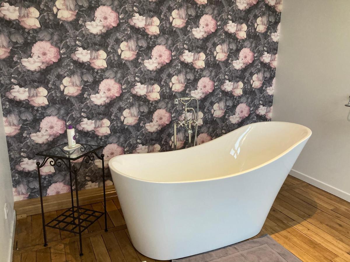 Chateau De La Bouchatte Chambre Les Roses Chazemais Bagian luar foto